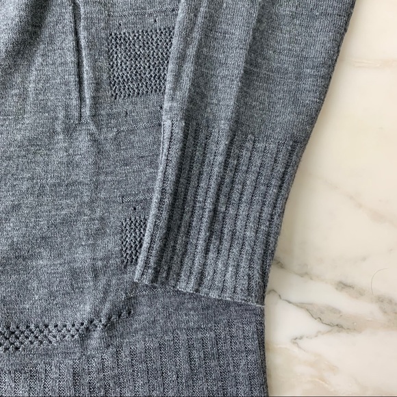 Vince Open Knit Thin Gray Sweater - Picture 3 of 5